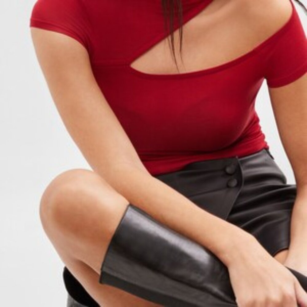 Marcella Moda Gabi cut out cotton Red short sleeve top